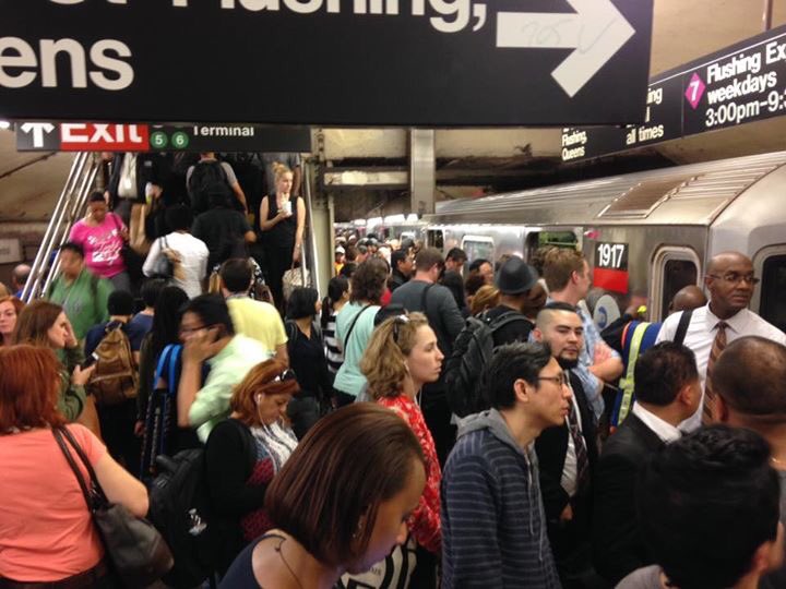 7trainblues's tweet photo. Every day for the ppl of QNS. Not the Summer of Hell, not a power failure. Neglect &amp; disregard. This is a public health hazard. #7cantwait https://t.co/tWOycxKNOF