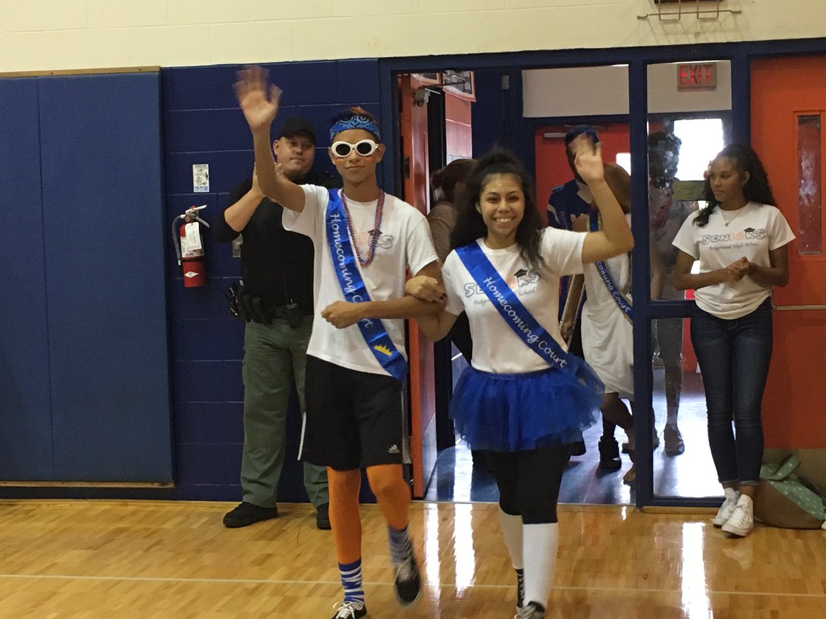 rhsclassof2k18's tweet photo. More pep rally pictures. Homecoming Court https://t.co/cQW2jhHKz1
