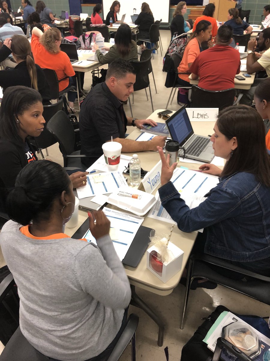 milihenriquez's tweet photo. @HISD_Curric #TDS getting ready to support the next #ExtendedWednesday at out #Achieve180 schools @lmenster #TeamHISD #AllInNoneOut 📝👍🏽 https://t.co/0nPLqguwQC