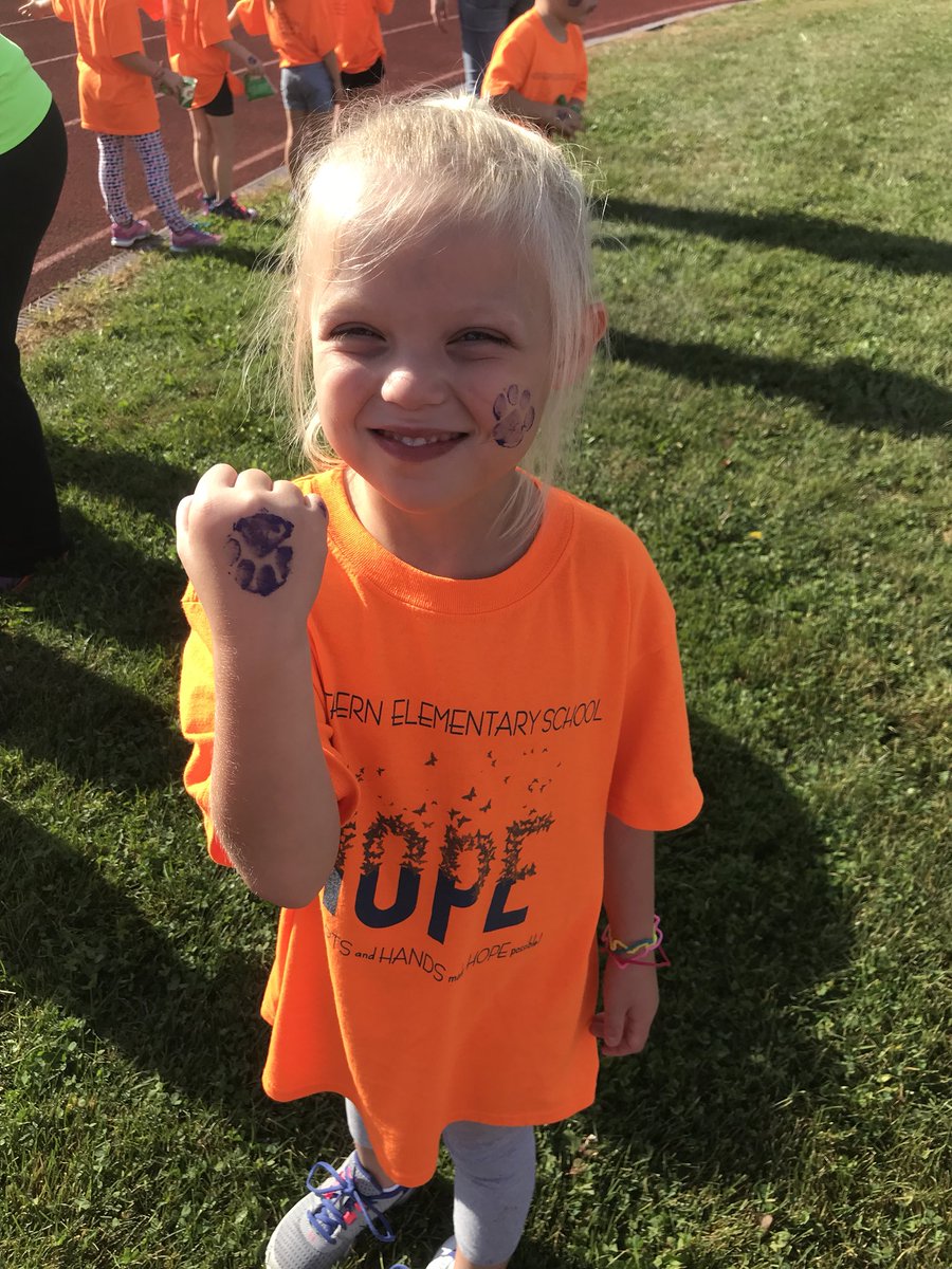 jovteach's tweet photo. This K crew rocked their first #race4ed! It was a fun-filled morning on the track as we worked to raise 💰 for our school #WeAreNorthern https://t.co/xnSjgDUJJU