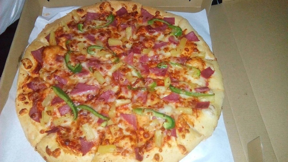 sreyemm's tweet photo. Sobrang gutom ako baka maubos koto hahaha!!! https://t.co/y2Fu8L1i2r