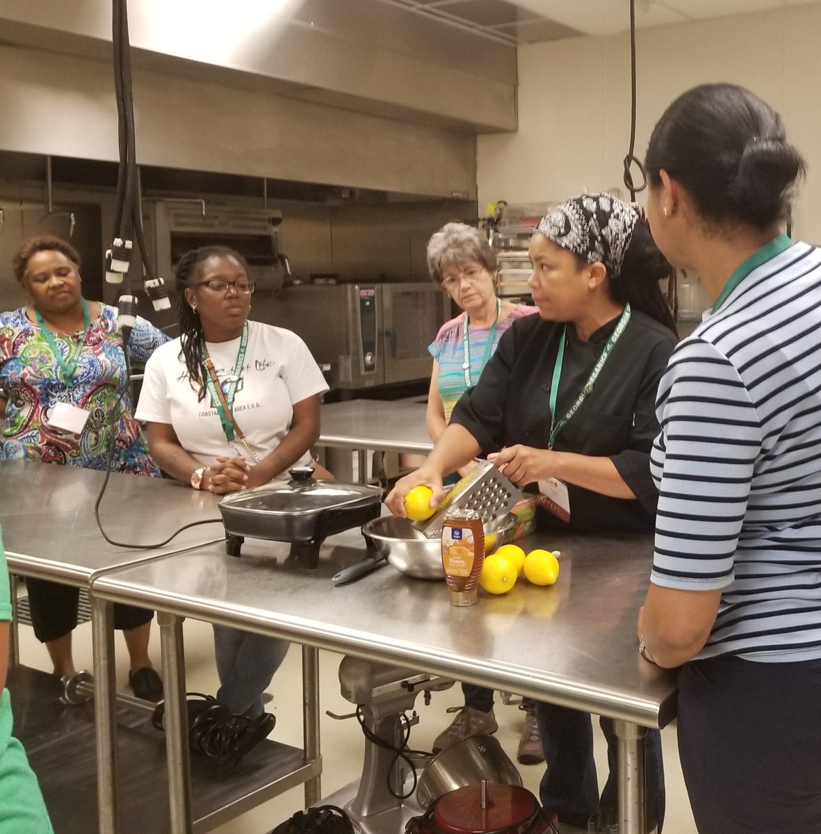 BuzzybeeKaren's tweet photo. Great conference! Cooking with kids: 3 from a tree, green pea hummus, & lemon honey dressing. #yum #f2summit https://t.co/kGblAJUV6w