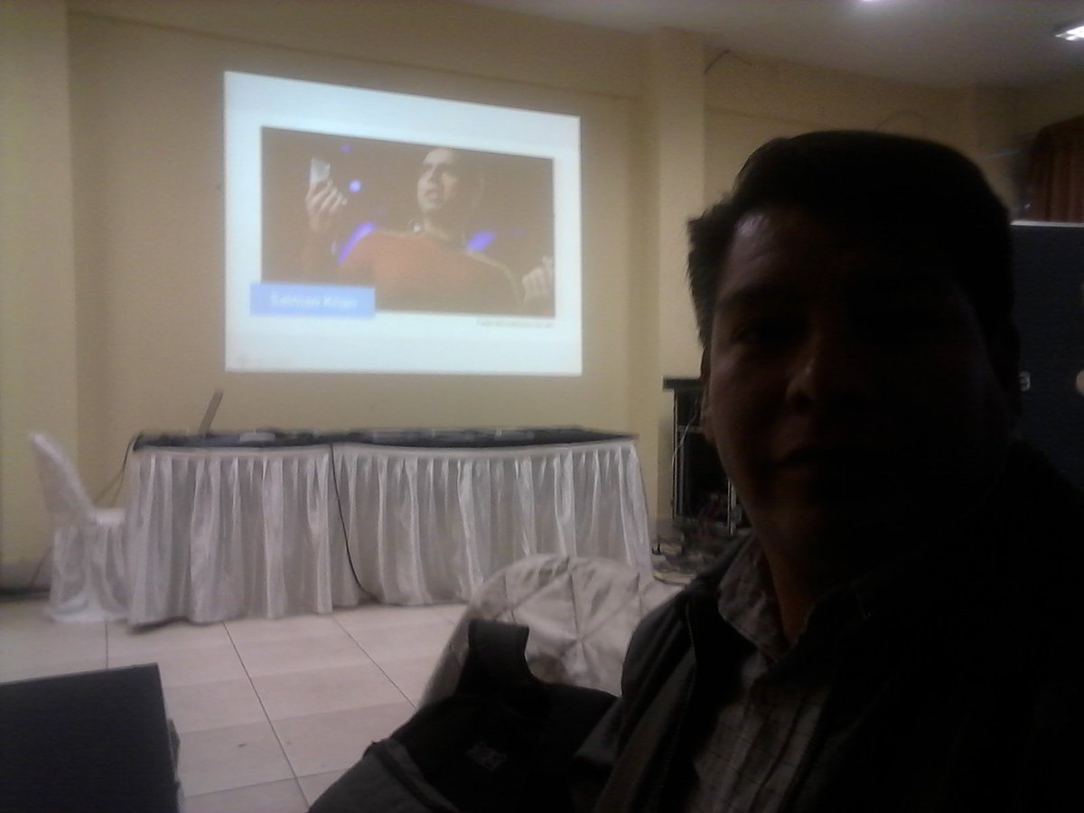 cafaoso's tweet photo. #SemanaFTconociendo a Salman Khan https://t.co/oXFgIxCH0h