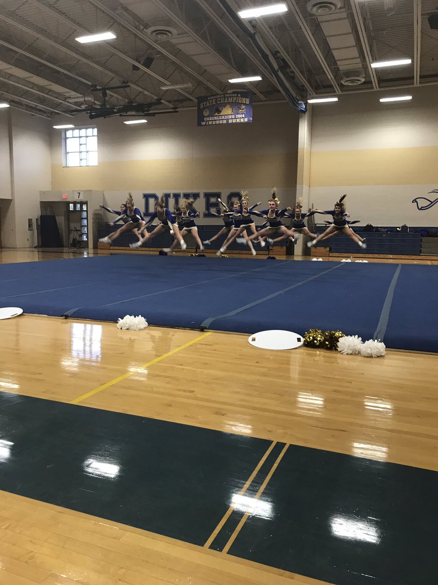 mssullyHR's tweet photo. Friends and Family Comp Cheer Rehearsal! Great job, Varsity Cheer! https://t.co/K9E8vP7DAs