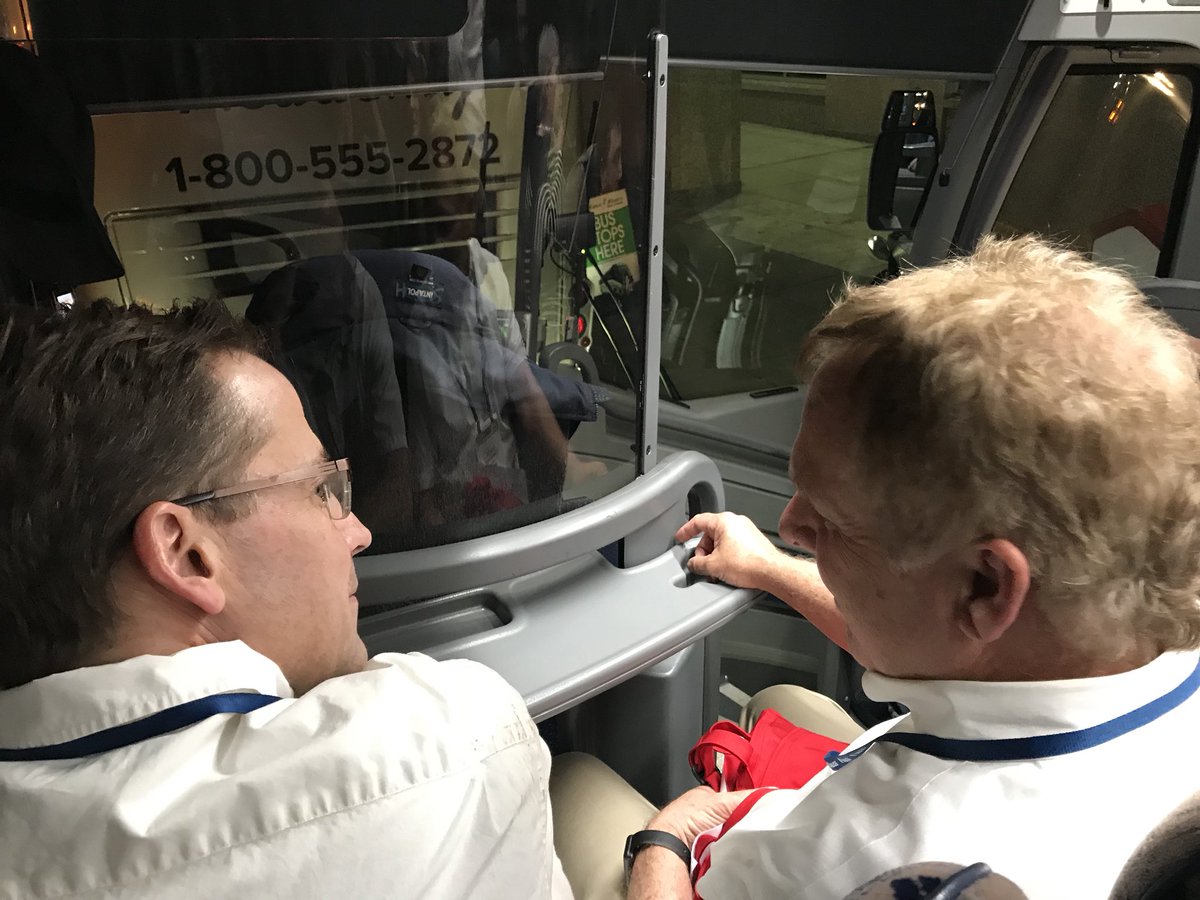 klf0409's tweet photo. Discussing all important karaoke strategy on the bus #braintrust #pfdweek2017 #kaiserucsdfpmrs #urogyndynasty @cwnager @menefeekp https://t.co/U8wBKiZXn5