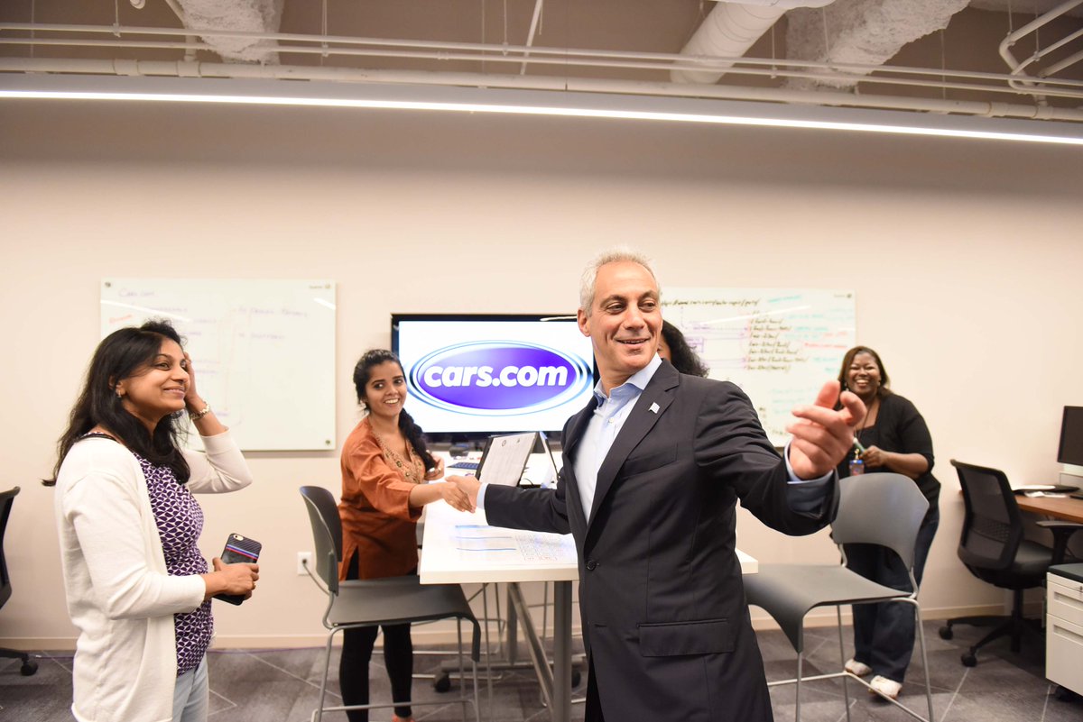MayorRahm's tweet photo. Great to join @carsdotcom today to talk about #ChicagoTech and cut the ribbon on their new headquarters in Chicago! 🚘 https://t.co/1dzaGHeK8o