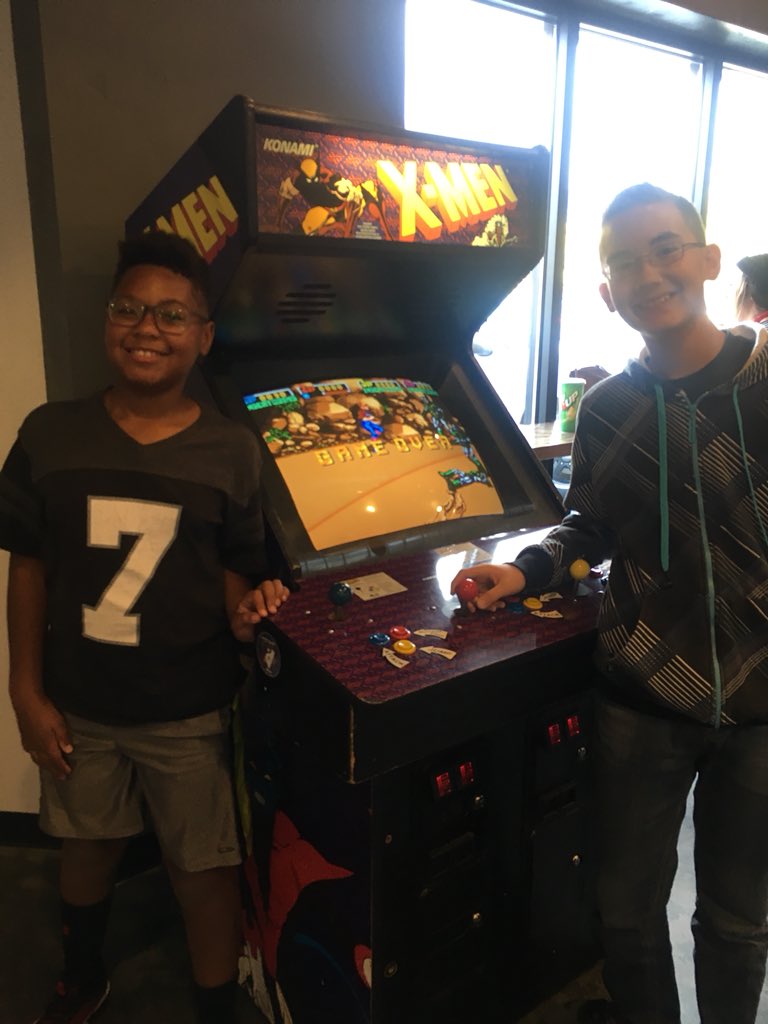 <a href="/Crazy_Pancreas/">Crazy Pancreas</a> <a href="/JDRFutahidaho/">JDRF Utah/Idaho</a> @JDRF Getting warmed up for <a href="/Crazy_Pancreas/">Crazy Pancreas</a> at Last Slice Pizza! Game on!