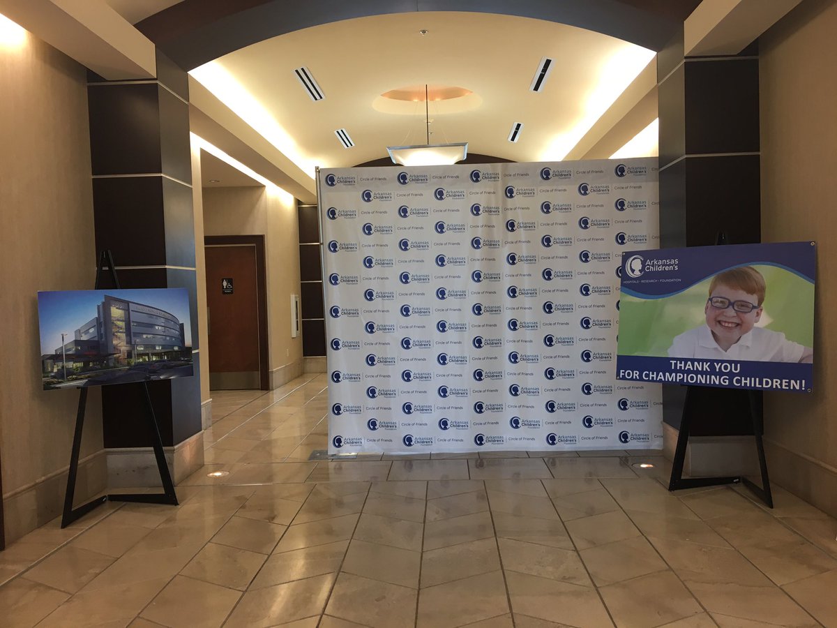 ChellsieParker's tweet photo. Patiently waiting for the BIG reveal from the $ raised by #Miraclesandmagic radiothon. Tune in at 6 on @KNWAnews for the total! https://t.co/EXE6WsGNT1