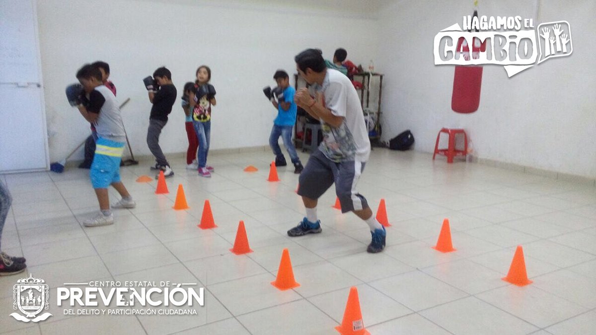 nosmuevelapaz's tweet photo. A través del deporte, @cepdypczac fomenta el desarrollo de habilidades sociales y la #SanaConvivencia. #EscuelaDeBox #NosMueveLaPaz https://t.co/x8qROlckJI