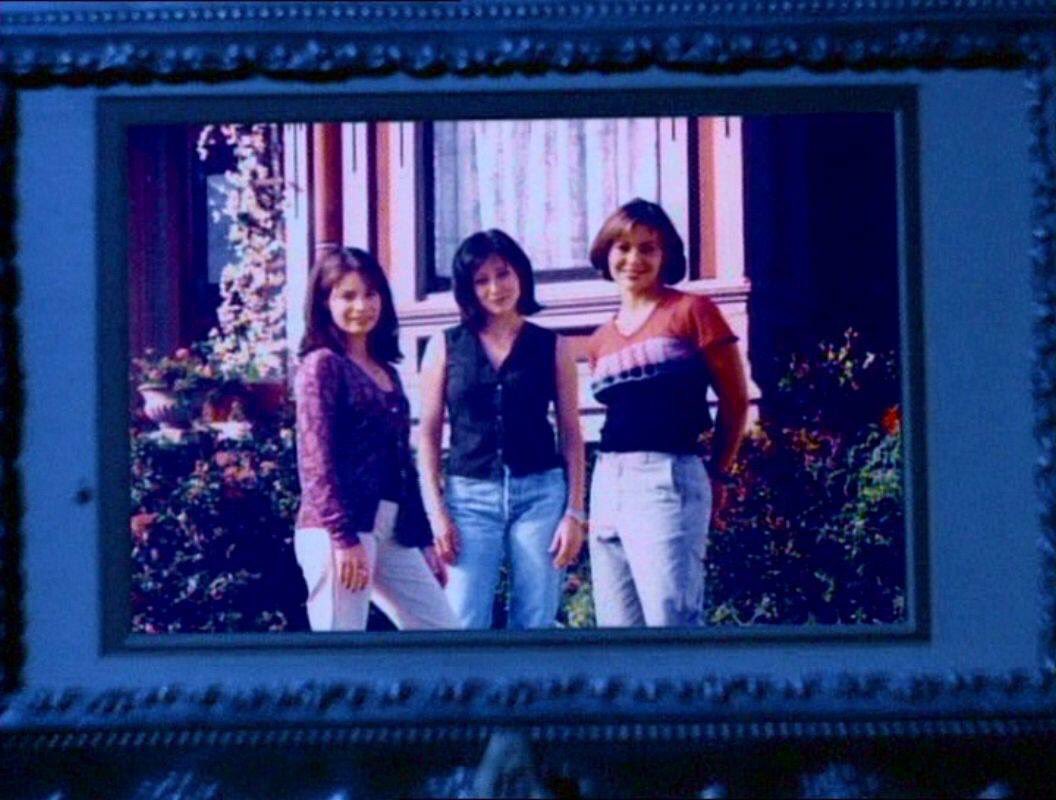 Troy_1988_'s tweet photo. Today we will celebrate 19 fucking amazing years with the #charmedones Happy Anniversary girls, thank you for the magic ✨ @H_Combs @Alyssa_Milano @DohertyShannen @CBS @CBSTweet #wewantcharmedmovie #bringcharmedback https://t.co/6rXCzSQPgI