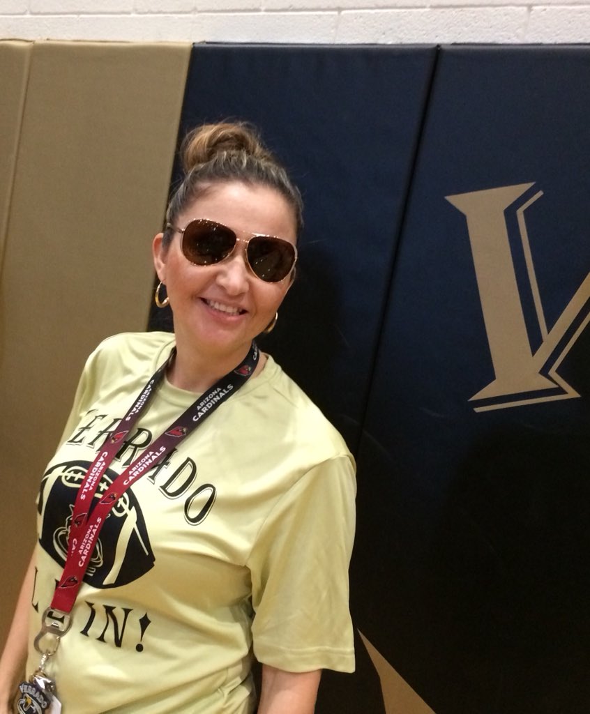 CoachDiehlVHS's tweet photo. #vhsstaffgotspiritHOCO #oneverrado #bwingbestwing https://t.co/lR1rxKmEcb
