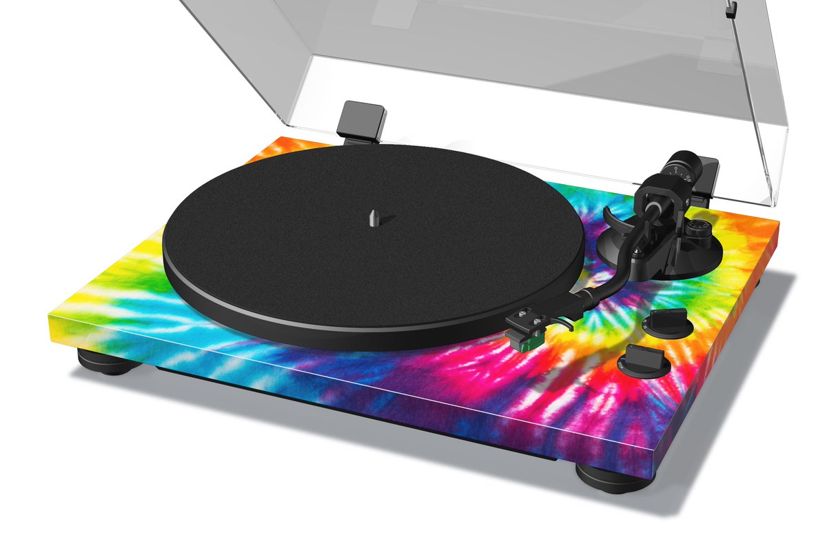 It's 4:20: Tune in, turn on, and drop the needle with TEAC's groovy #SummerOfLove-themed TN-420 #tiedyed#turntable: ow.ly/NHqU30fG46O
