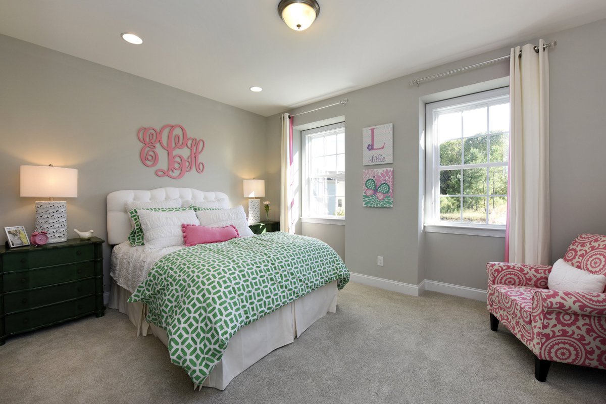 RaleighTM_Home's tweet photo. Adorn your #newhome with #charming #decor… https://t.co/27n24LZGMj. #girlsroom #teenspaces #interiorstyling #bedroomdesign https://t.co/Ej3eBAceY3