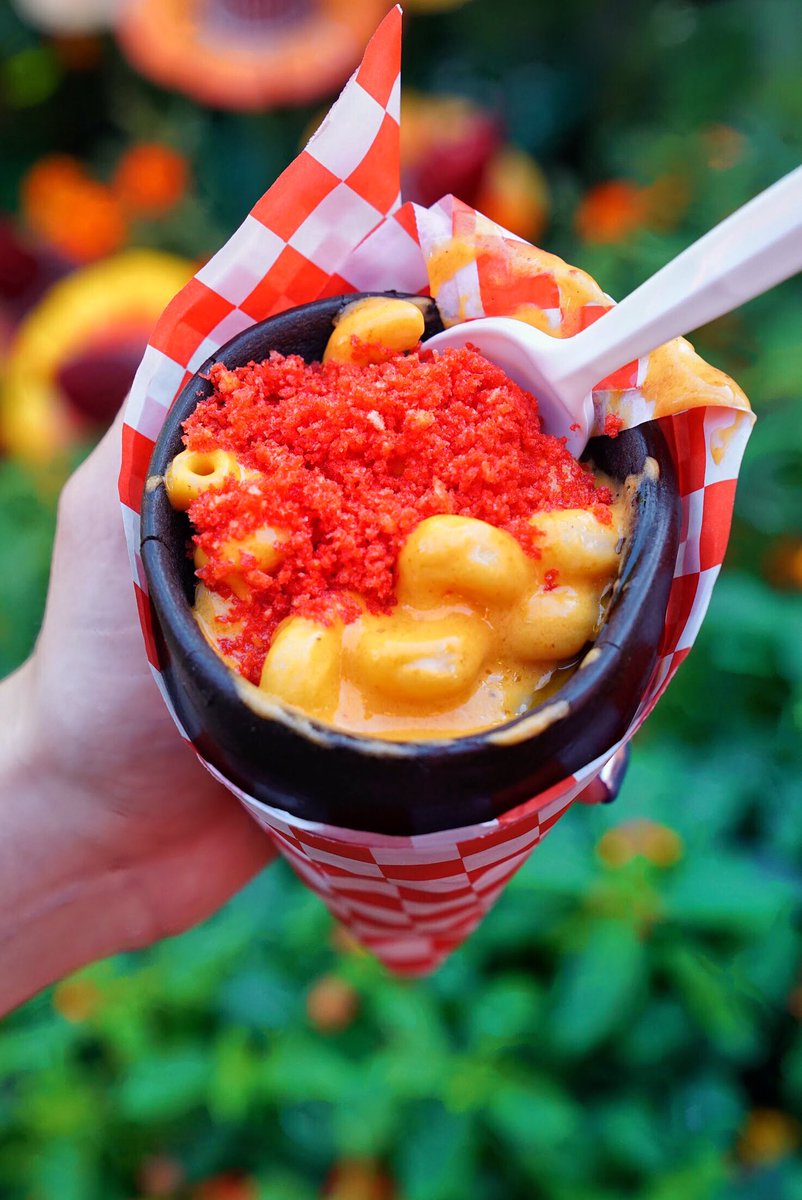 Meghan Camarena On Twitter Disney California Adventure Has Mac N Cheese With Hot Cheetos Crunchies In It This Is My New Religion Praise Be Https T Co Bkmyymwijw - mac n cheese roblox