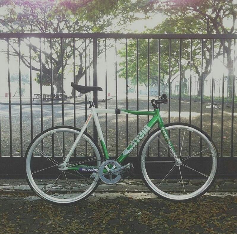 ramadhan_hansel's tweet photo. Wts rolfprima ptown (rear) BU line: khalidsatrio_ !! @CyclistSupply @AlcatrazTrack @AG_BIKES #fnjb #agjb https://t.co/dzayz9qEY7