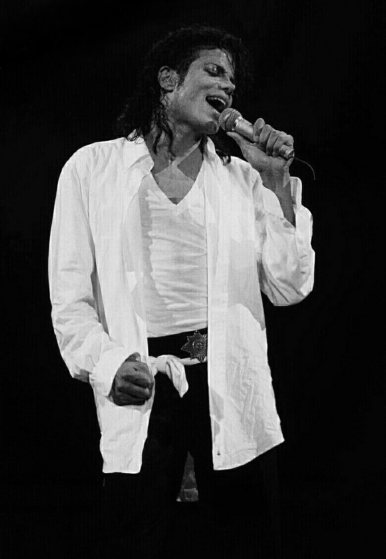 MICHAEL JACKSON tweet media