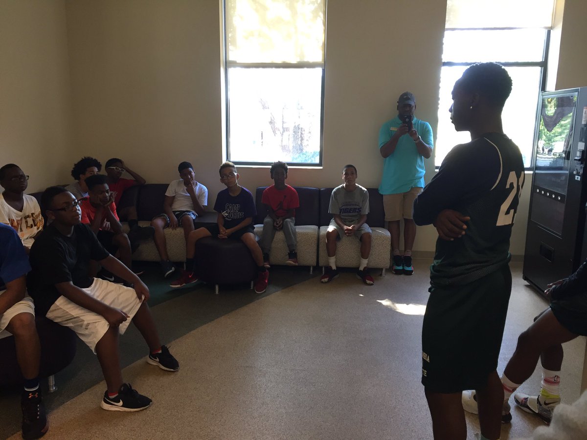 CoachNeal's tweet photo. The @columbiastate Men's Basketball Team talking to the @BGCMaury about the importance of academics &amp; college.
#GivingBack 
#BeingARoleModel https://t.co/REAiAxZFJ0