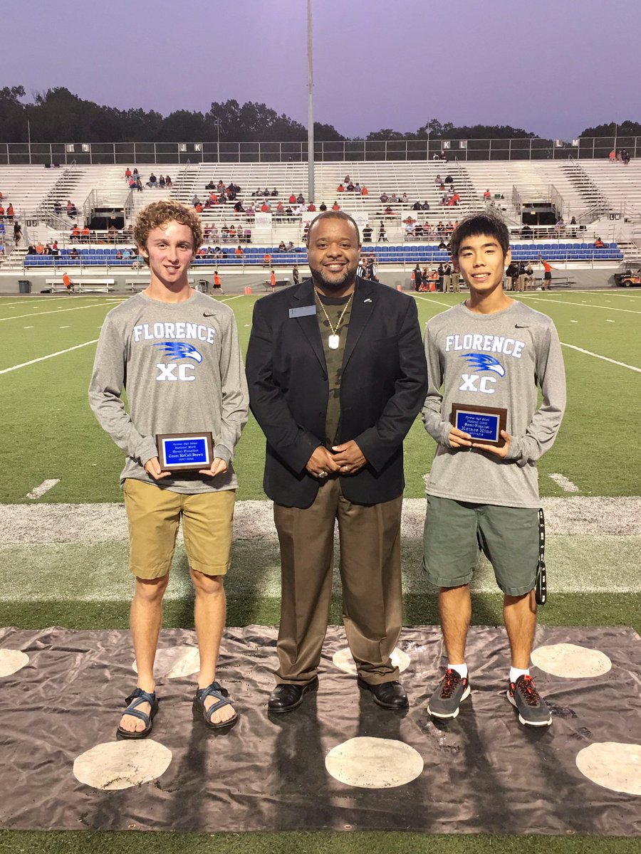 bugynyte1906's tweet photo. Honoring the @fhsfalcons1 National Merit Semi-Finalists Kotaro Hino &amp; Grant Brown before the game. #FCSlearn #hardworkpaysoff https://t.co/O9nsTnFGmi