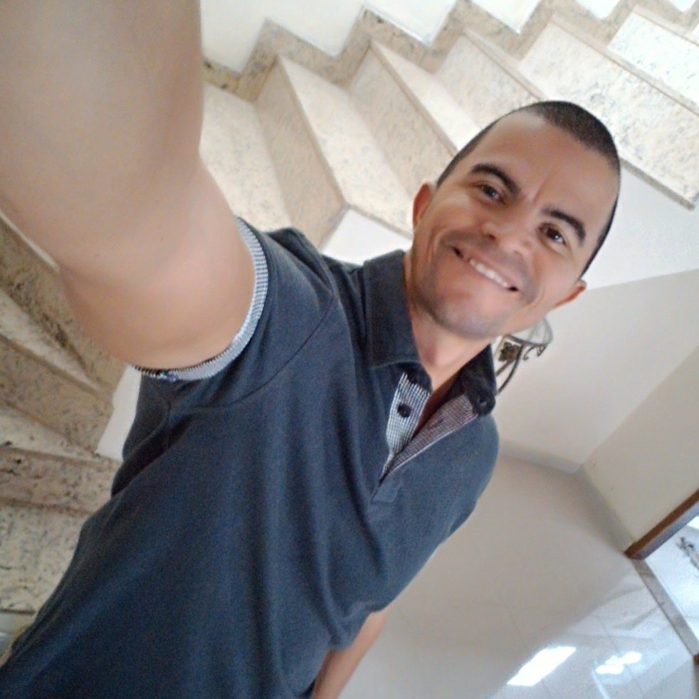 _gutoaraujo's tweet photo. #NewProfilePic https://t.co/WBKfiwC90P