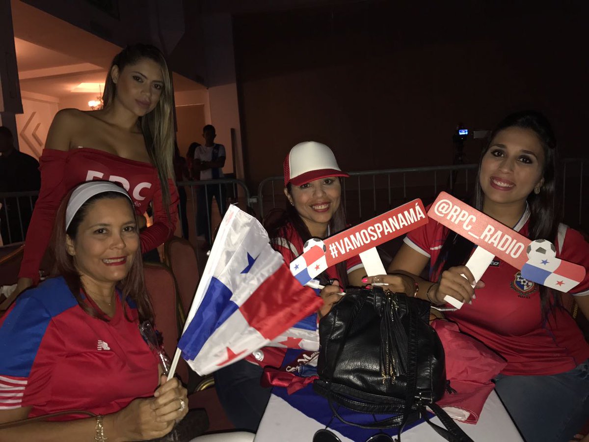 CalienteRadioPa's tweet photo. Excelente ambiente 😃 en la #FistaRoja 🔴🔴 con #Caliente969 @rpctvpanama y @rpc_radio 🙌☇ #PasalaBien #VamosPanamá https://t.co/GBT2KVGxvx
