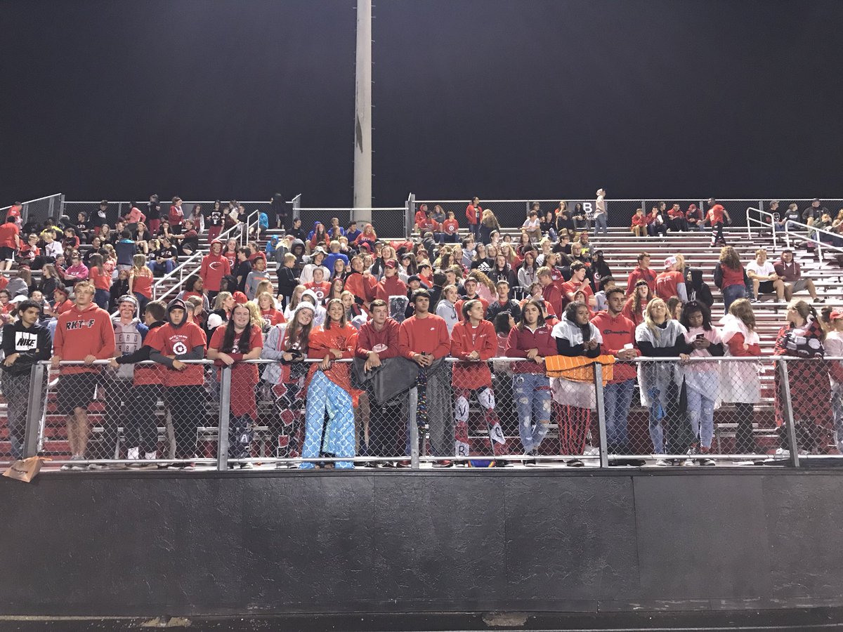 philip_swanson1's tweet photo. Student Section ready to go! #riverdeephoco https://t.co/6BJeEfnAJ4