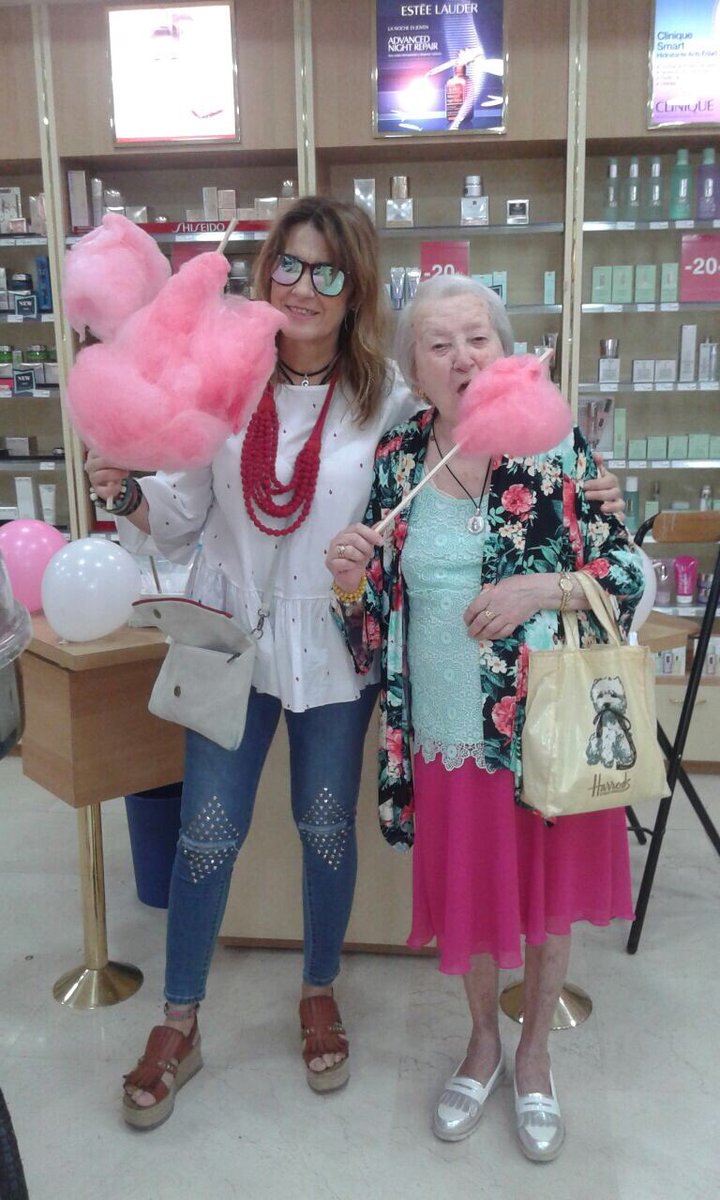 kriss_83's tweet photo. #Superdulce https://t.co/1ovYvPwZhq