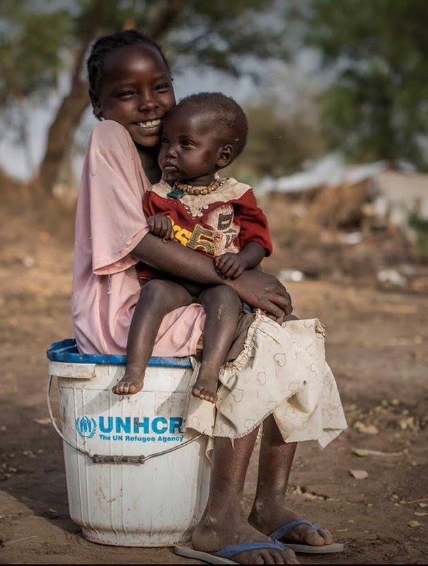 Refugees's tweet photo. A genuine smile of hope from these children in #SouthSudan 💕
We hope their future is as bright as their courage is strong.
#WorldSmileDay https://t.co/8yM4YGtbnp