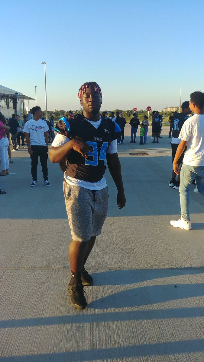Inspiire3's tweet photo. SCHS Feeding Frenzy...
FinsUpCreek
#schsspiritweek17 https://t.co/AeyEAw2itE