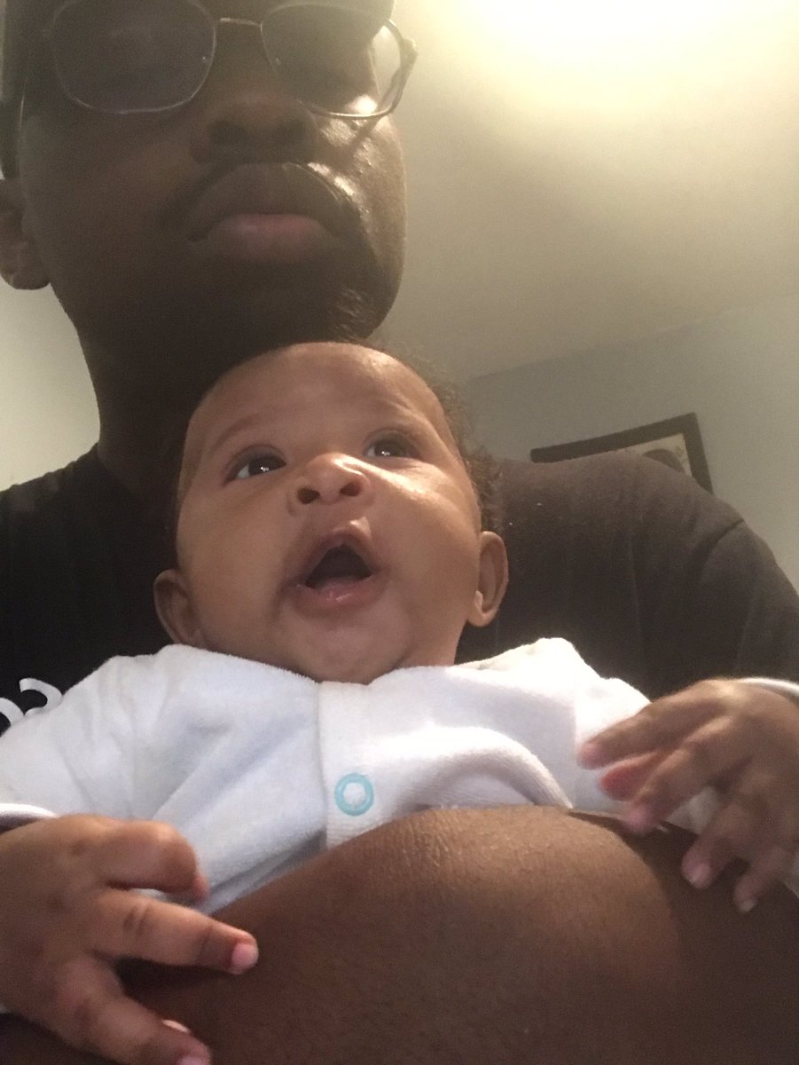 PeteyPXK's tweet photo. Yea I think I'm gonna go get my gun license now 😳 #protectivedaddy 🤷🏾♂️ https://t.co/w2JOix02s0