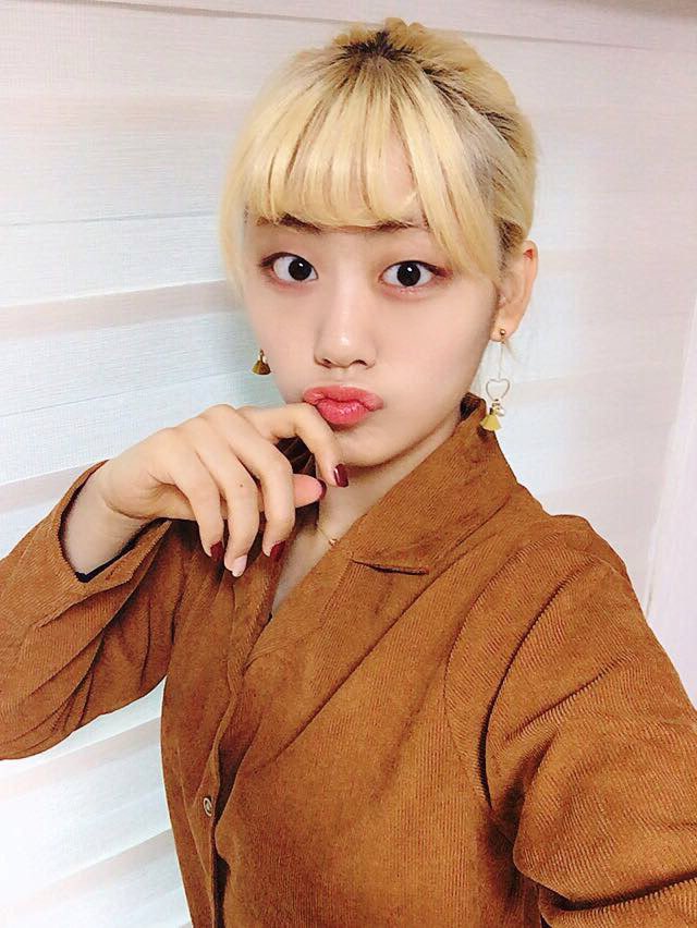 저 어디 가게요?? 😜😜 
나의 첫 기차여행~~~ 
넘 기대된당ㅎㅎ 
지하철과는 사뭇 다르군..!! ㅋㅋㅋ