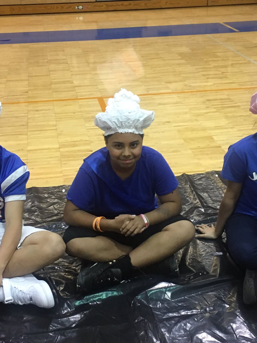 RHS_CO2020's tweet photo. @RHS_CO2020 Homecoming Pep Rally Fun https://t.co/xI9ap7OSXO
