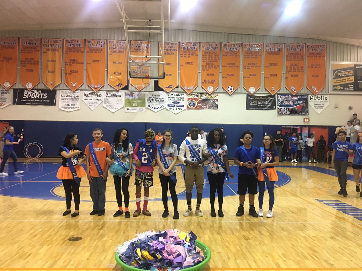 RHS_CO2020's tweet photo. @RHS_CO2020 Homecoming Pep Rally Fun https://t.co/xI9ap7OSXO
