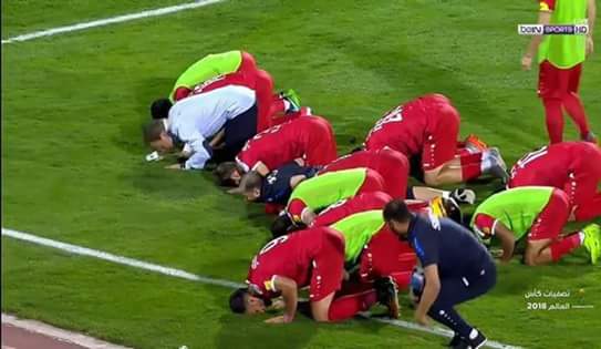 sham_os9's tweet photo. #الثلاثاء 
لدينا حلين لا ثالث لهما
نفوز و نتأهل أو نفوز و نتأهل❤
لنجعلها مباراة العمر و التاريخ❤
#سوريا #سورية #سوريا_استراليا #Syria https://t.co/6UoXQJNArb