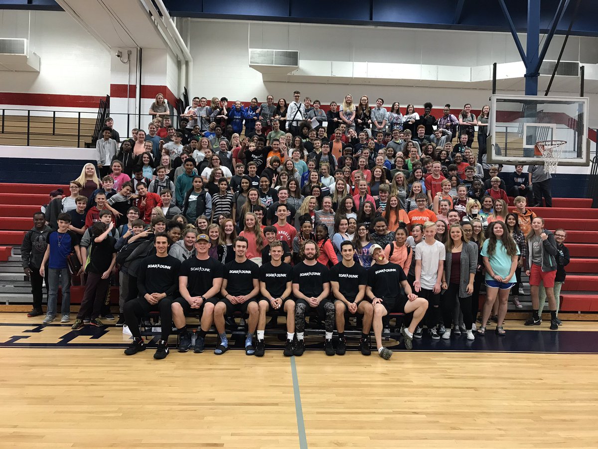 AbbyWilliams_88's tweet photo. Thank you #LUsoardunk for coming out to our #pbisincentive. Thank you to these 8th Graders for meeting our expectations daily!! https://t.co/fxUymHpyXm