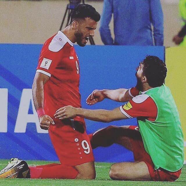 sham_os9's tweet photo. #الثلاثاء 
لدينا حلين لا ثالث لهما
نفوز و نتأهل أو نفوز و نتأهل❤
لنجعلها مباراة العمر و التاريخ❤
#سوريا #سورية #سوريا_استراليا #Syria https://t.co/6UoXQJNArb