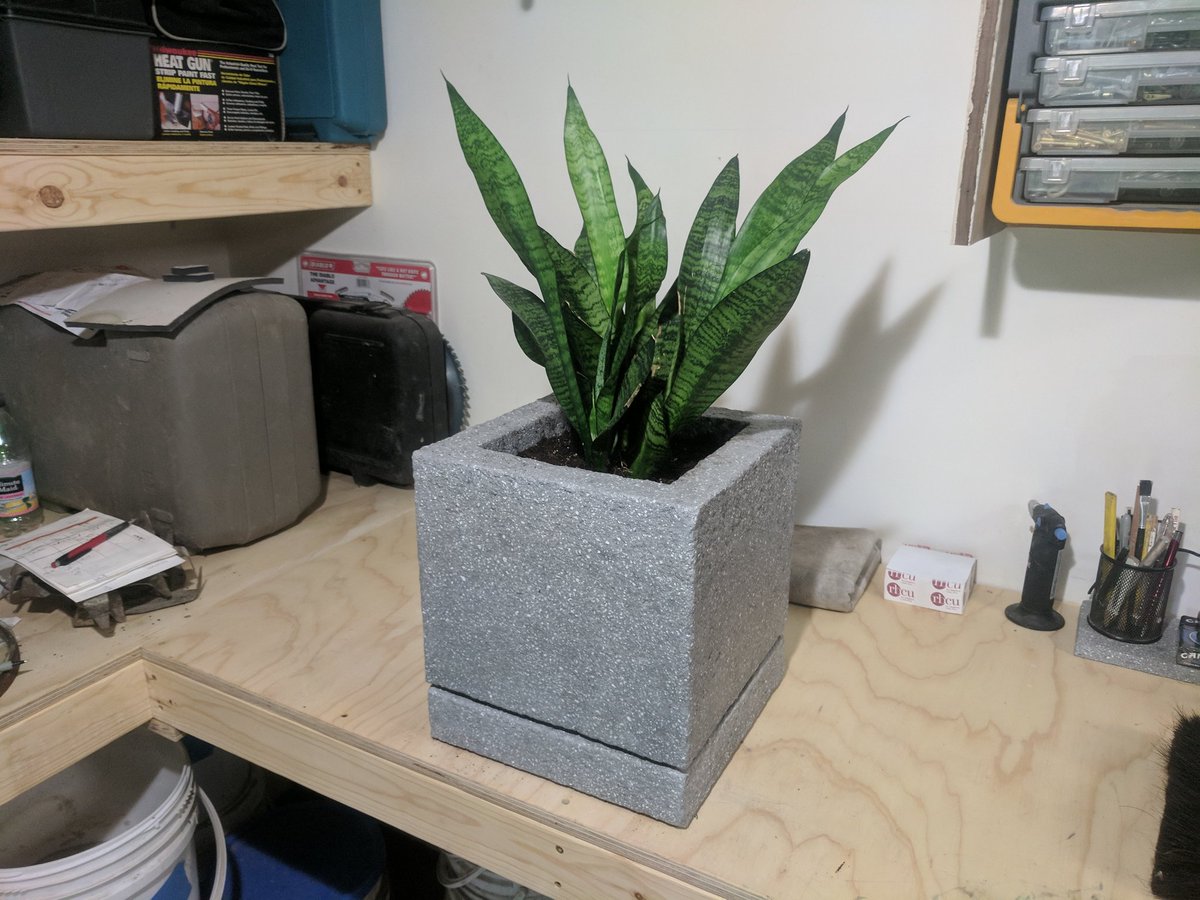 StudioCrete's tweet image. Nice little lightweight concrete planter with base. Let us know if you want one or two.
#concreteplanter