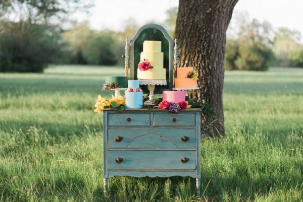 aislesociety's tweet photo. Loving the details in this Colorful Bohemian Wedding Ideas on @ELD_Lauren captured by #ElishevaGolaniPhotography!... https://t.co/QVqRxBpw52 https://t.co/W6g6G86z1l