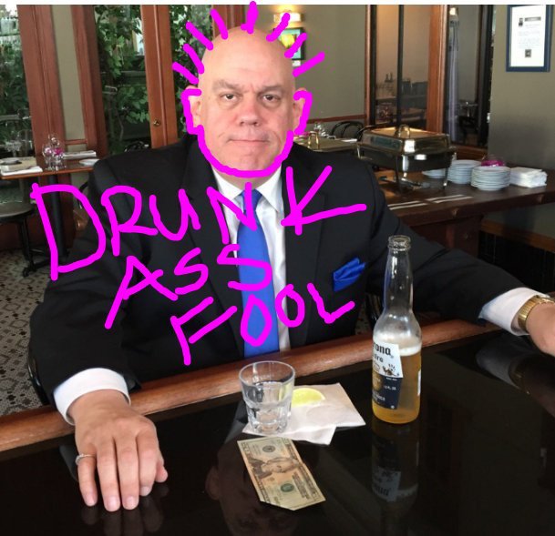 richlieberman11's tweet photo. @Miamiblogger2 @mannyramoscom @rich415Media @KNBR @JourdanRodrigue #drunk ass foo rich Lieberman #415media investigated fo #elderabuse he past out when mommie fall #alcoholic need #Rehab Richie #losersclub https://t.co/fpElGFF7hm