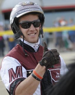 Middleton_WOMoh's tweet photo. Richard Moreau and Doug McNair @Dmcnair12 team up and double up @MohawkRacing #MsMacNCheese #Sandbetweenurtoes https://t.co/M0kUZoIVAT