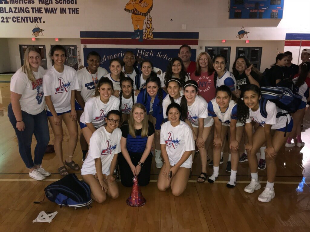 Americas_HS's tweet photo. Win, win and win! 🏐 Great job 9th, JV and Varsity! 🏐 #TeamSISD #BlazerNation #Americas_HS https://t.co/sSRxn6dEAF