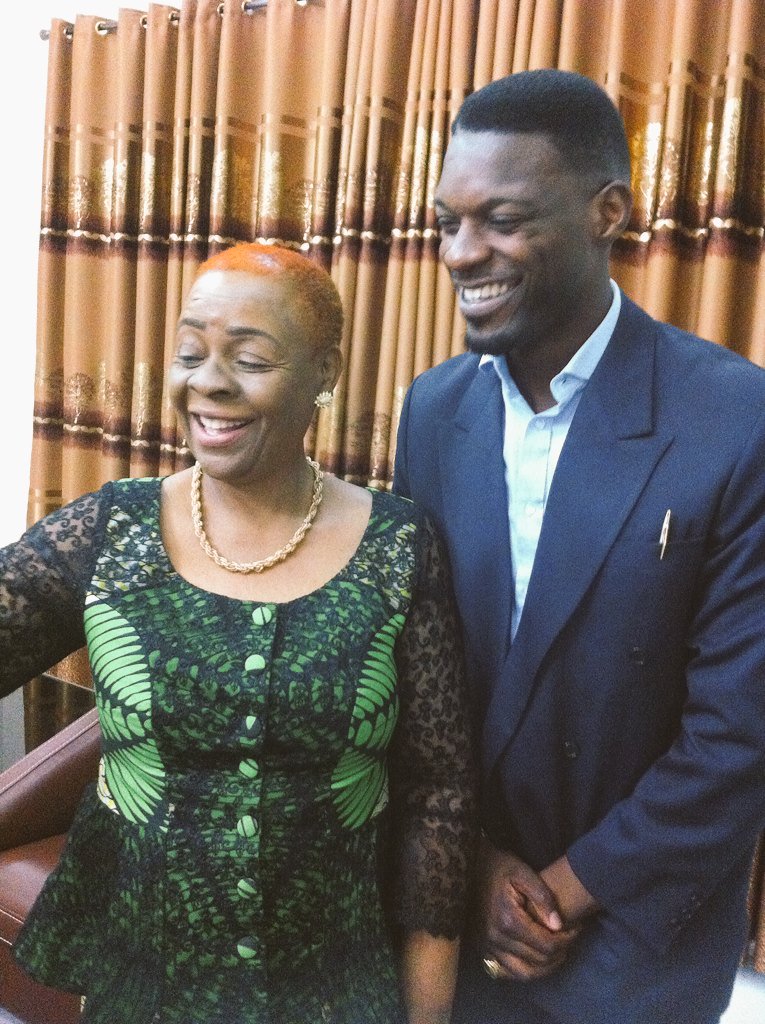 ninobreeezy's tweet photo. Had an Amazing Afternoon Discussing how Congolese youth can sell their art with  Arts n Culture Minister mama Madeya https://t.co/qqY65Nav3l