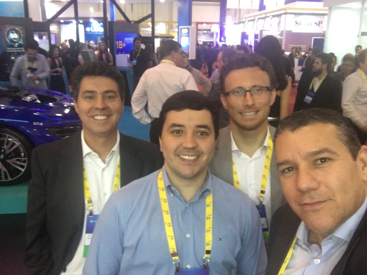 flaviojordao's tweet photo. Esta semana fui visitar #Futurecom2017 #corpflex https://t.co/Xas0VBfrXw