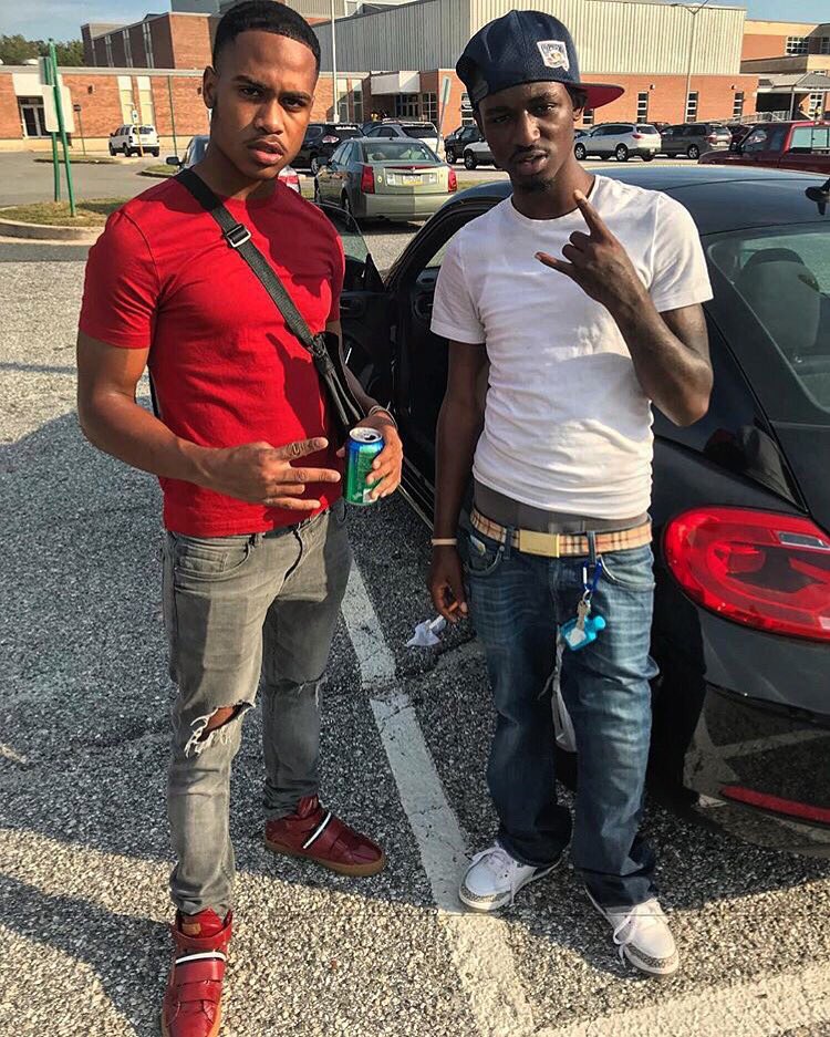 Juliothe_BOSS's tweet photo. My Bro My Bro that nigga my homie💯 count money fuck hoes 🖕🏾make sure we get money☑️ https://t.co/BeLz1WP9eo