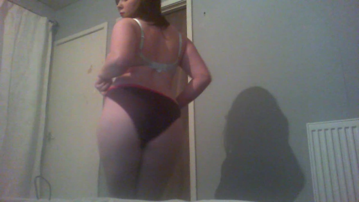 RoseKissesx's tweet photo. Thank you for buying! Strip tease and Spanking. Get yours here https://t.co/bDPDsj69s1 @manyvids #MVSales https://t.co/qNmv1pr2s0