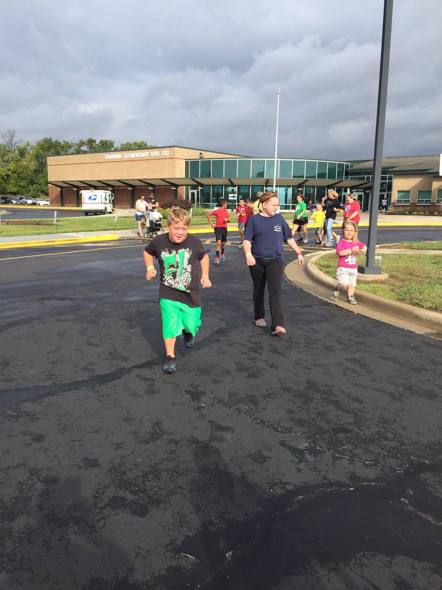 Meredith Malone tweet media