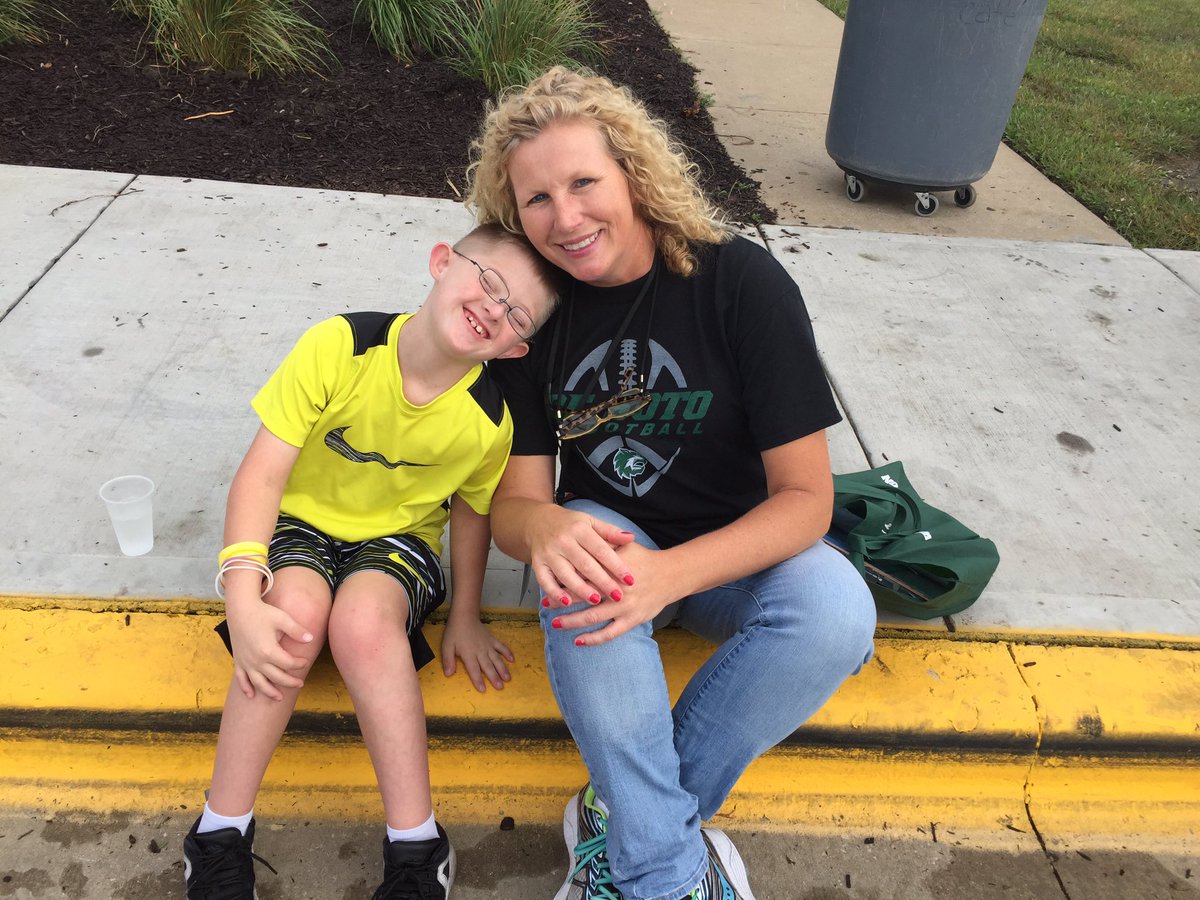 Meredith Malone tweet media