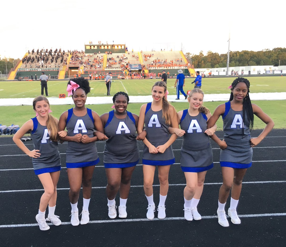 GAME OVER. Apopka takes the win. Way to go blue 🔵