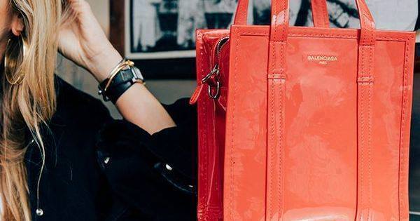 trendspot100's tweet photo. Trend spotted! blogs: Fashion Inspiration: Lisa Aike Fashion Director, NET-A-PORTER, London. https://t.co/H525S7vfrK

#fashion, #trends, #… https://t.co/hMIddQzENU