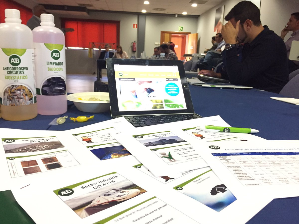 AB_Laboratorios's tweet photo. Muchas ideas, productos y nuevas posibilidades, con ganas de que llegue el lunes para presentar a los clientes las novedades #liveBio https://t.co/H8BLCWx02t