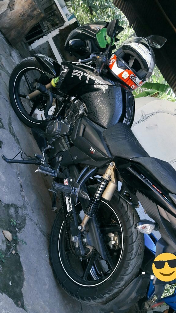 yeison_jeiko's tweet image. Ella 🏍 😍😍vamos  a conocer muchas más rutas de la mano de Dios  #Adrenalina 100% #apache180